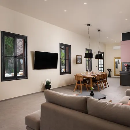 Fluvian فيلة Rhodes City