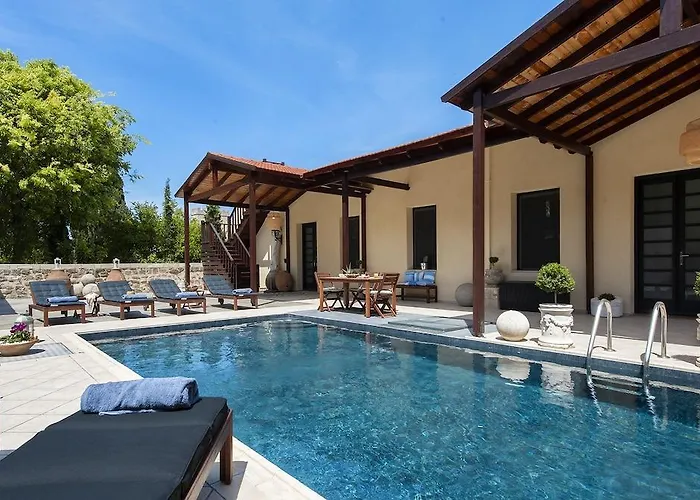 Fluvian Villa Rhodes City